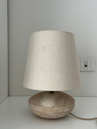 Lampada Zara Home in lino e legno