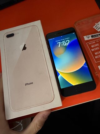 iPhone 8 Plus Dorado