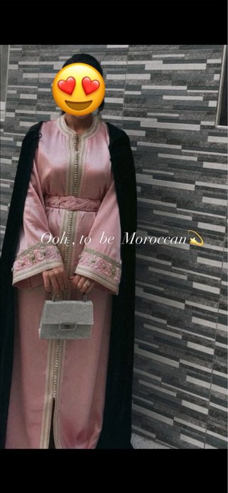 Caftán Marroquí Rosa y Dorado