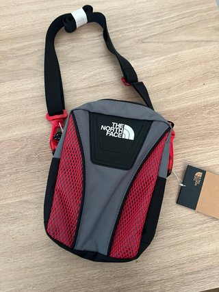 Bandolera The North Face Gris y Roja