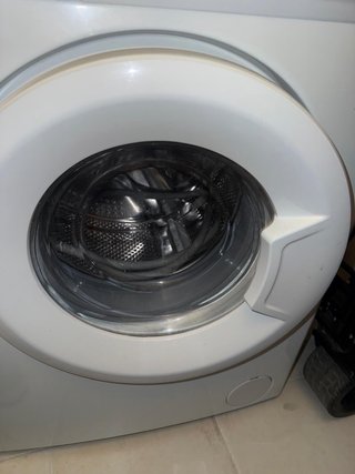 Lavadora blanca frontal