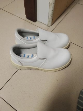 Zapatos de trabajo blancos con punta de protección