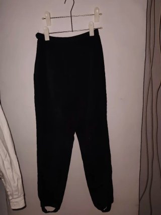 Pantalón deportivo negro