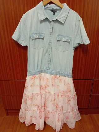 Vestido Guess Denim y Estampado Floral Talla M