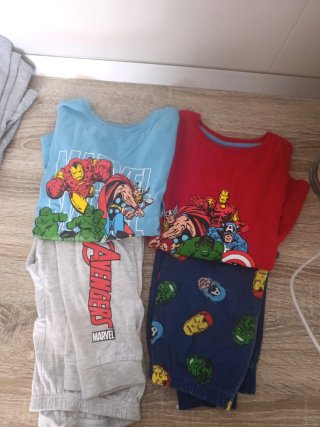 2 Pijamas Marvel Talla 5-6 Años