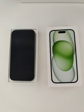 iPhone 15 Verde