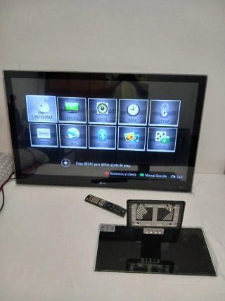 Televisor LED marca LG teine Bluetooth