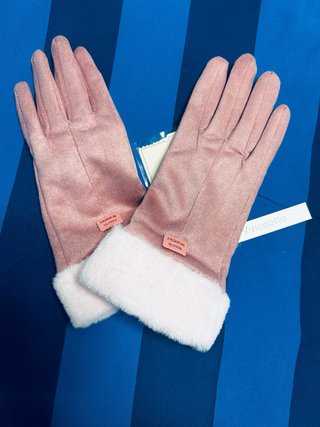 Guantes Rosa con Pelo y dedo tactil para movil
