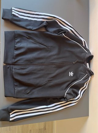 Chaqueta Adidas Negra de Rayas Blancas talla 32/Xs
