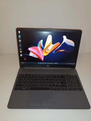 HP 255 G8 Ryzen 5 / 32GB RAM / 512GB SSD