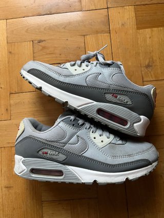 Nike Air Max 90 Gris y Blanco Talla 40