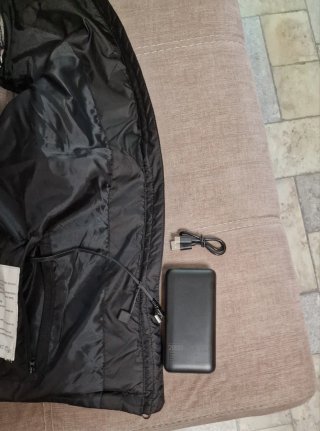 Chaleco Calefactor  Talla S con Powerban incluida