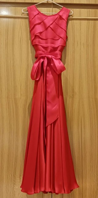 Vestido de fiesta Carolina Herrera rojo
