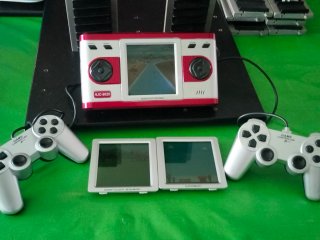 Consola HJC-9028 con Mandos y Cartuchos