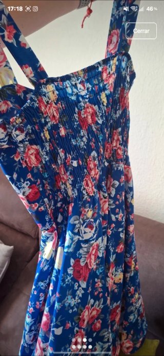 Vestido corto floral azul y rojo
