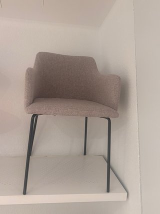 Sillón Beige con Brazos