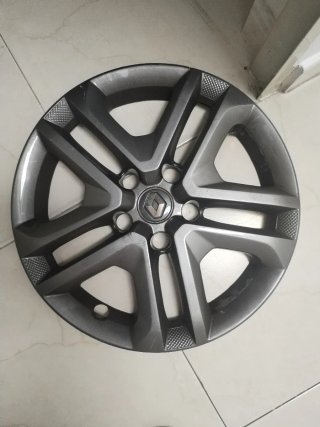 Un Tapacubos Renault R16