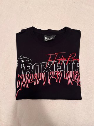 T-shirt Boxeur des Rues nera con grafica rossa