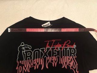 T-shirt Boxeur des Rues nera con grafica rossa