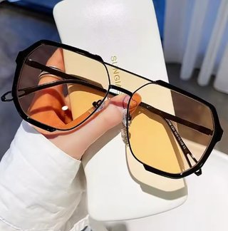 Gafas de Sol con Montura Geométrica