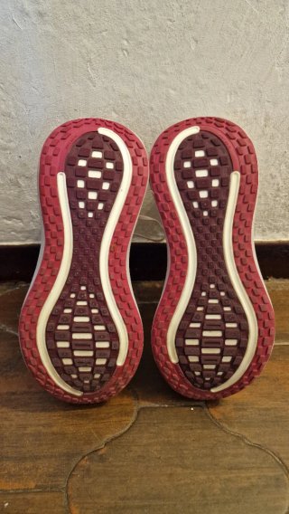 Zapatillas Nike Vomero Plus Talla 41