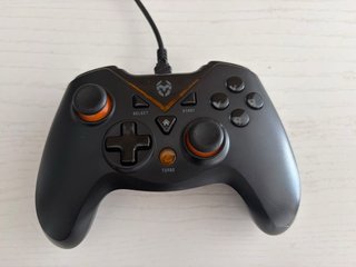 Controller per videogiochi nero