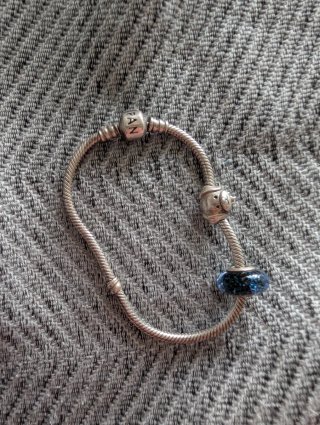 Pulsera Pandora original plata y charm azul