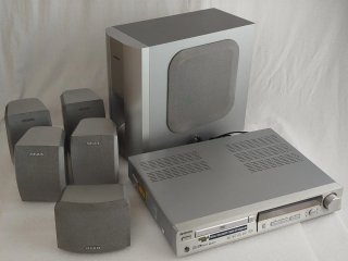Aiwa Home Cinema con Altavoces