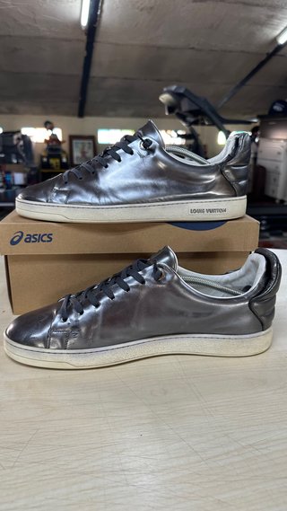 Zapatillas Louis Vuitton plateadas