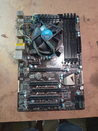 Placa Base ASRock Z77 Pro4 i7 3770