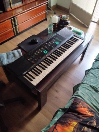 Teclado Yamaha PSR-80