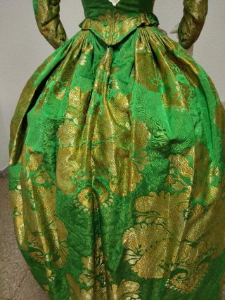Traje de Fallera Verde y Oro Completo