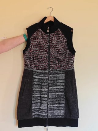 Vestido sin mangas con cremallera