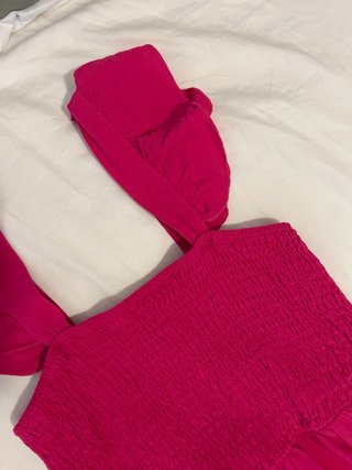 Vestido largo rosa con volantes