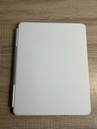 Magic Keyboard iPad Air 13 (M3/M4) - IMPECABLE