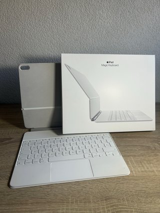 Magic Keyboard iPad Air 13 (M3/M4) - IMPECABLE
