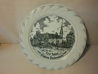 Set di Piatti Commemorativi in Porcellana Schloss Perte