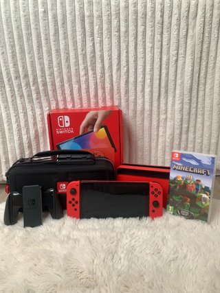 Nintendo Switch con 1 Juego y Funda