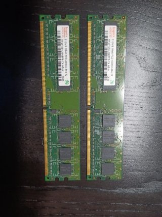 2 Módulos RAM Hynix 512MB DDR2