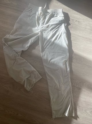 Pantalón impermeable Adidas gris sin estrenar