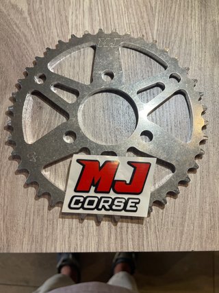 Corona MJ Corse para Honda NSR 80