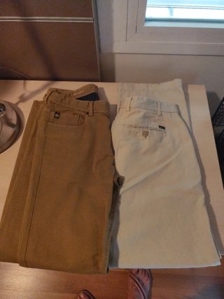 2 Pantalones Casuales (Marrón y Beige)
