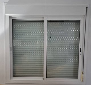 Ventanas correderas y puerta balconera