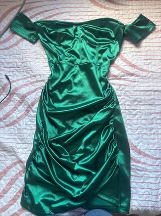 Vestido verde satinado fiesta XS/S