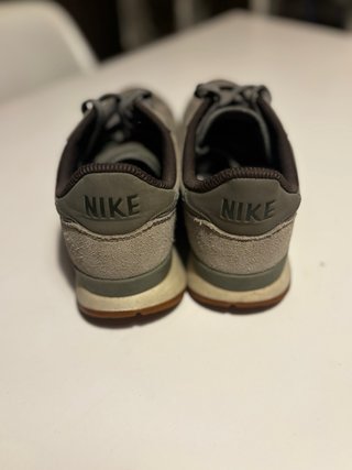 Zapatillas Nike Grises