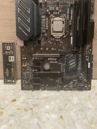 I7 8700 + placa base z390-a pro+ 16gb ram ddr4