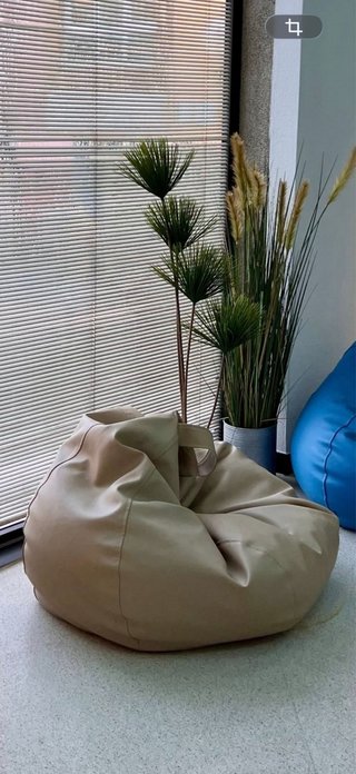 Puff Beige in Pelle Sintetica