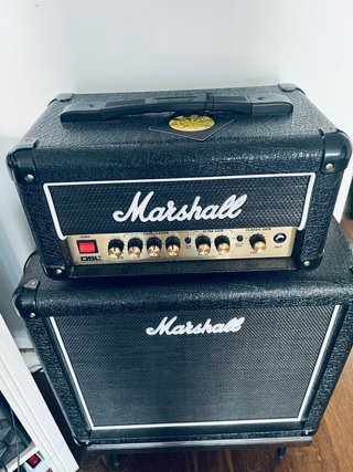 Amplificador Marshall DSL 1HR y Pantalla 1x12