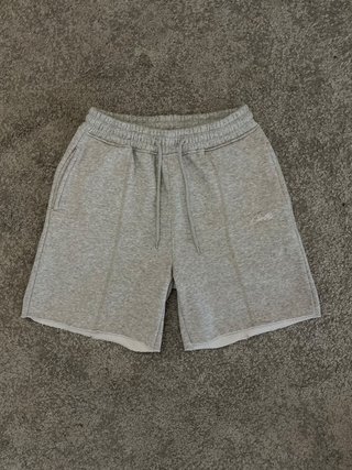 Pantalón corto Corteiz gris