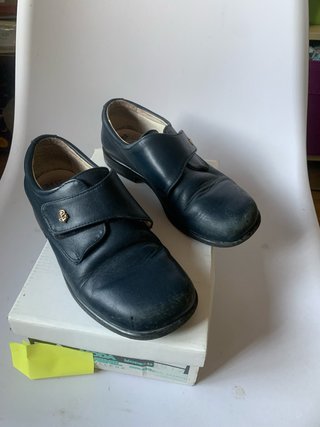 Zapatos de vestir azul marino para niño